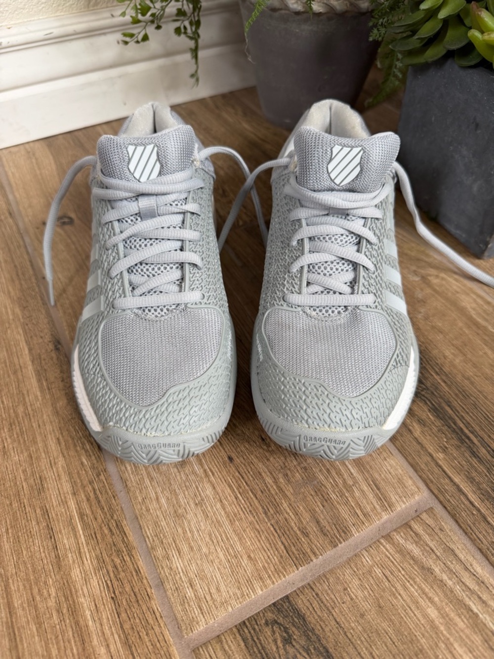 K-Swiss Light Gray Athletic Trainers